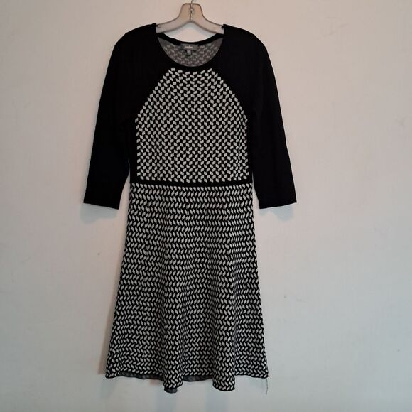 Neiman Marcus Dress Women's Medium M Confetti Check Pattern Black White Sweater - Picture 1 of 12